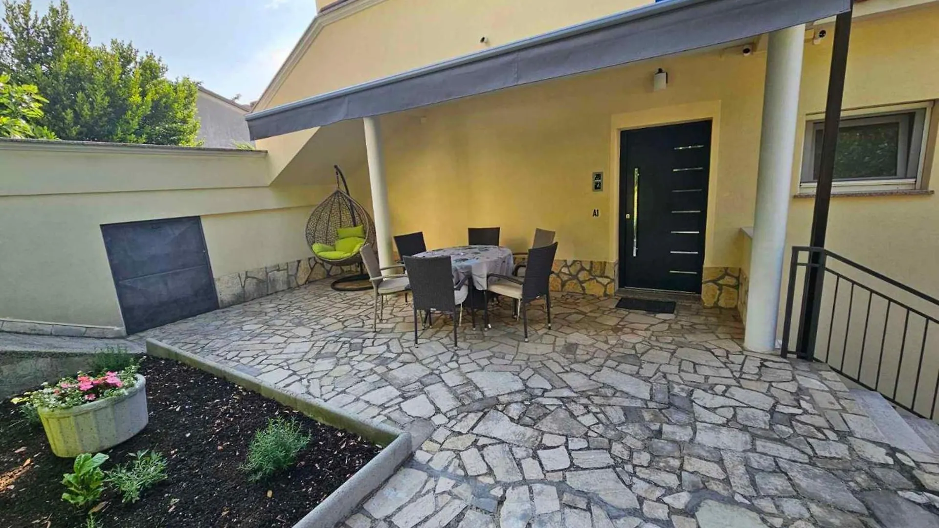 Apartment Near Opatija Port In Volosca